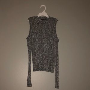 American Eagle cold shoulder top!